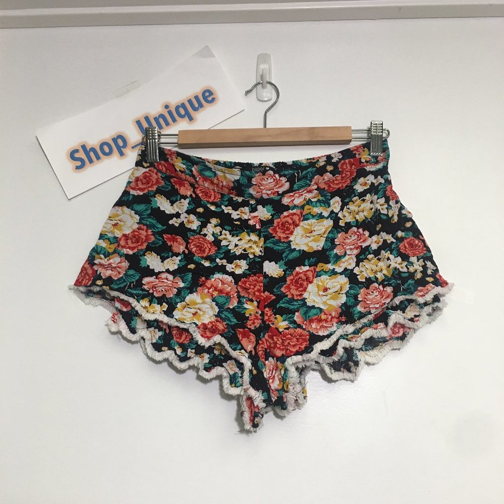 Paper Heart Floral Fringe Shorts